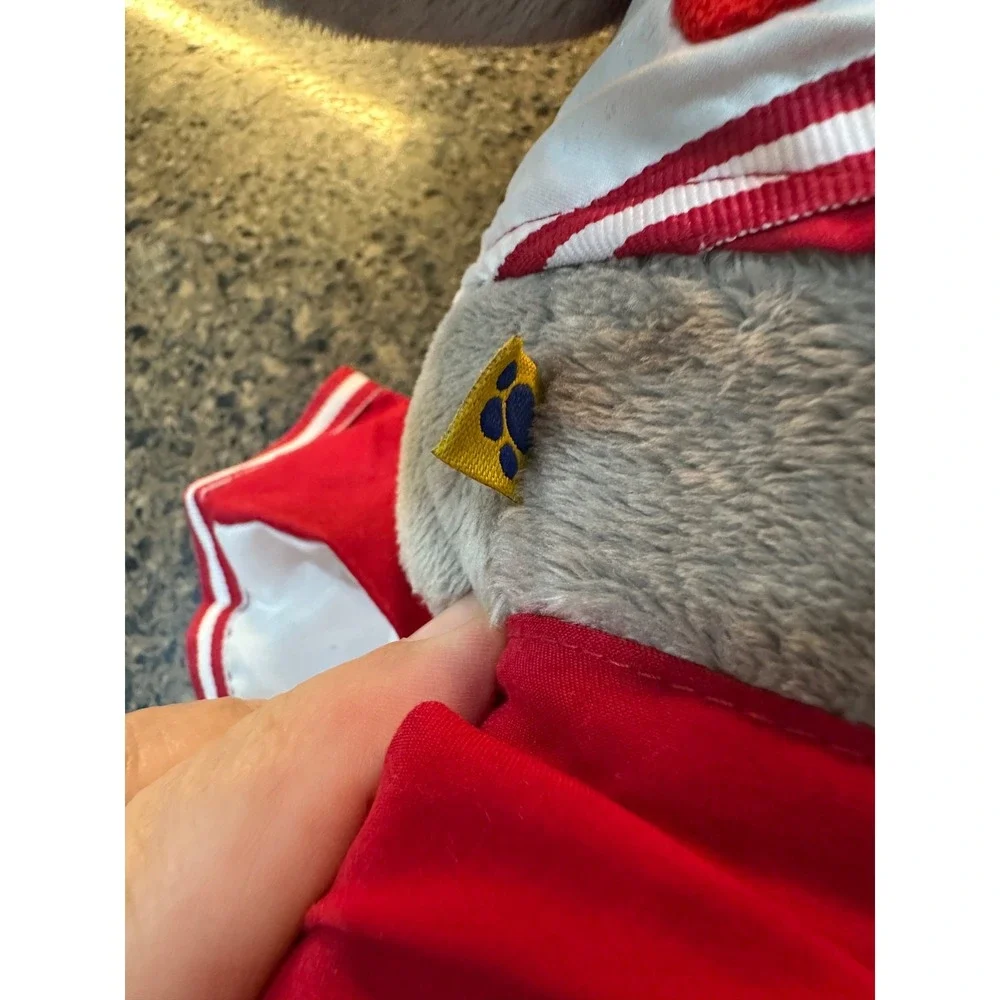 build a bear elephant with complete cheerleader‎ outfit with pom poms